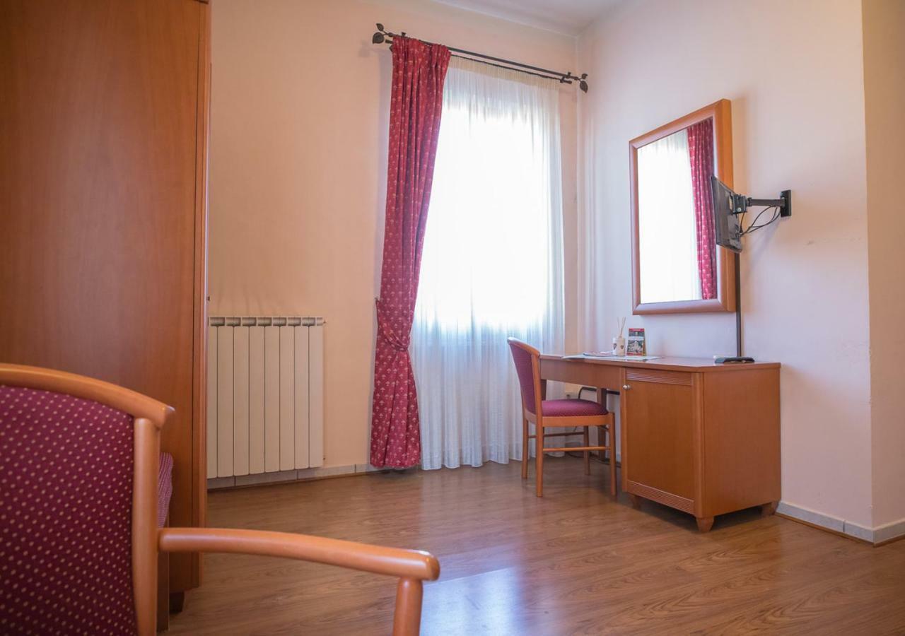 Locanda Il Giullare Pellegrino Santa Maria degli Angeli Kültér fotó